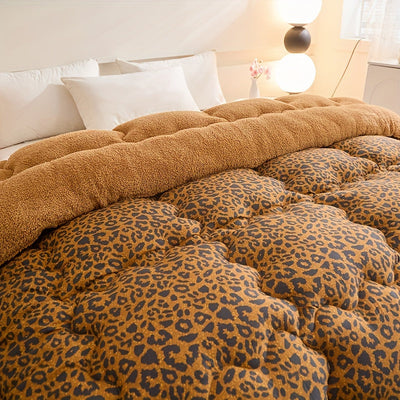Warme Samt-Steppdecke mit Leopardenmuster – Luxuriös & kuschelig für den Winter